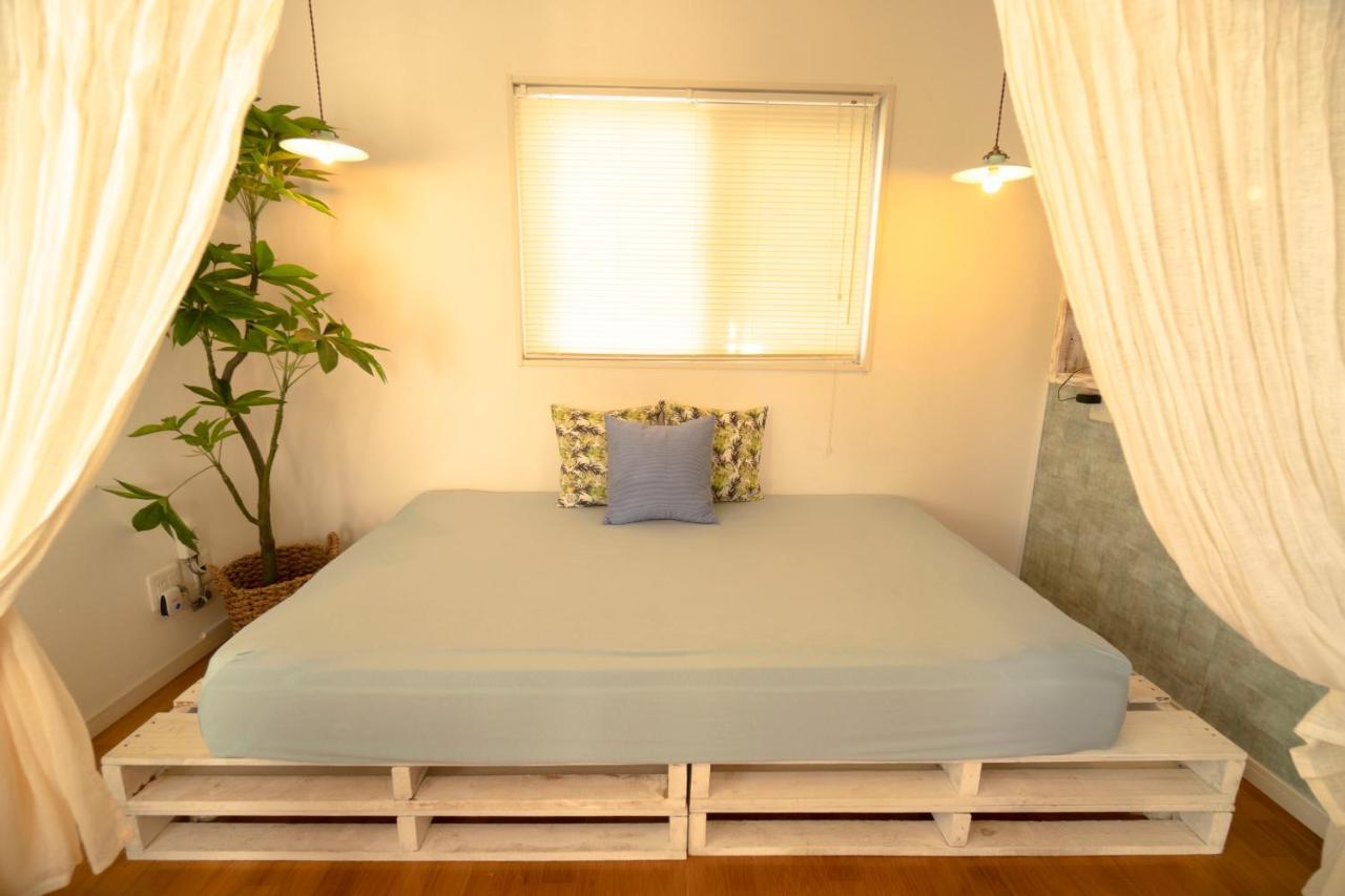 Fujiyama Terrace: Beachside Family Retreat With Bbq & Theater Yomitan